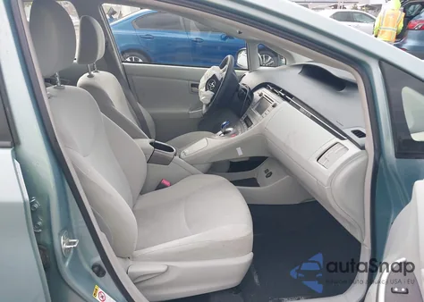 2013 Toyota Prius Two из США, поврежденный, VIN JTDKN3DU3D5651401